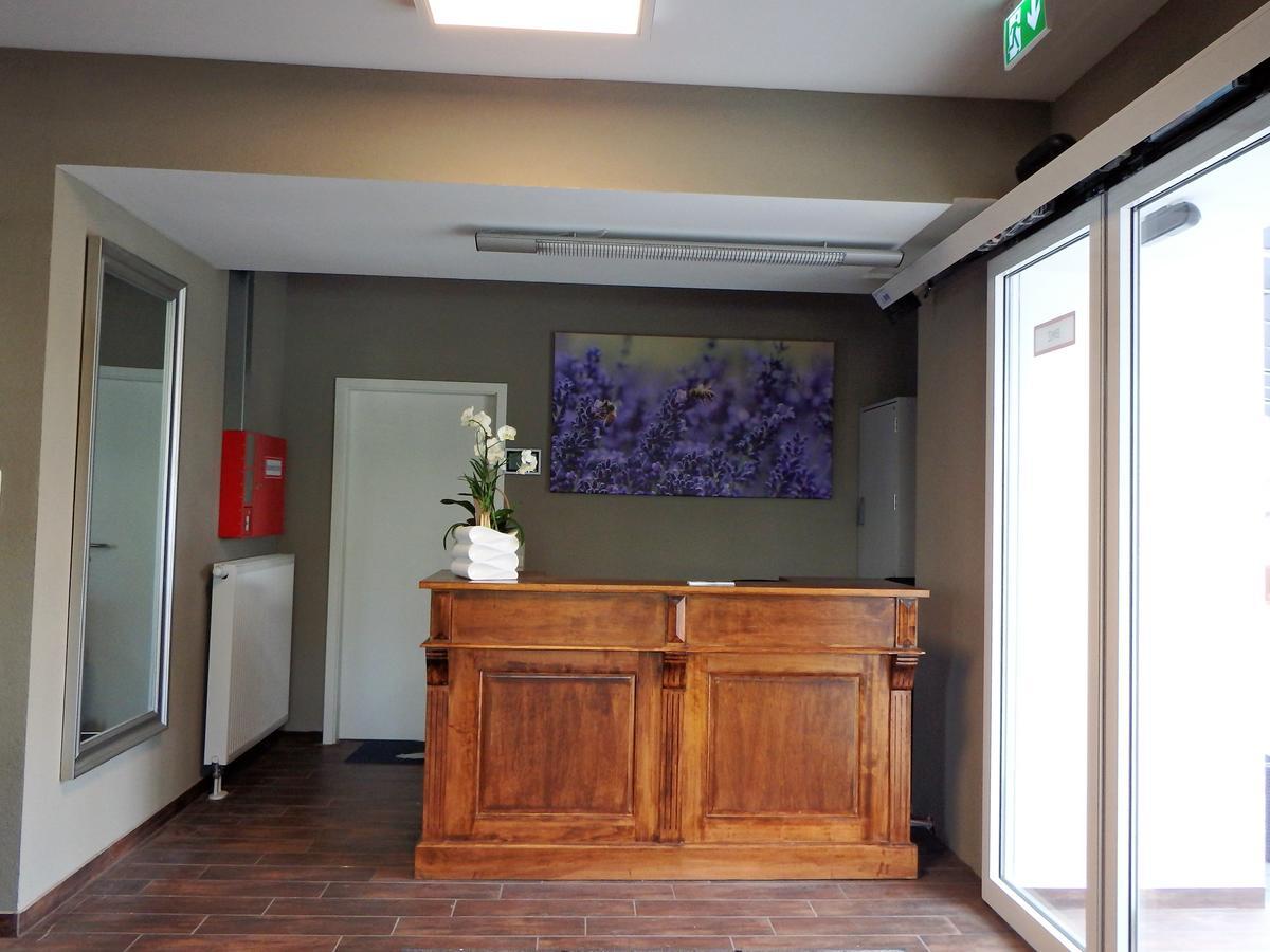 Garni Hotel Lavendelhof Науэн Экстерьер фото